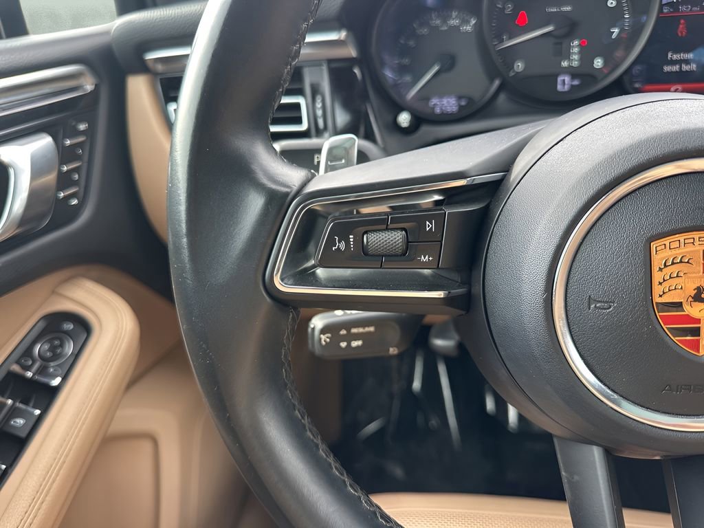 Used 2022 Porsche Macan image 17
