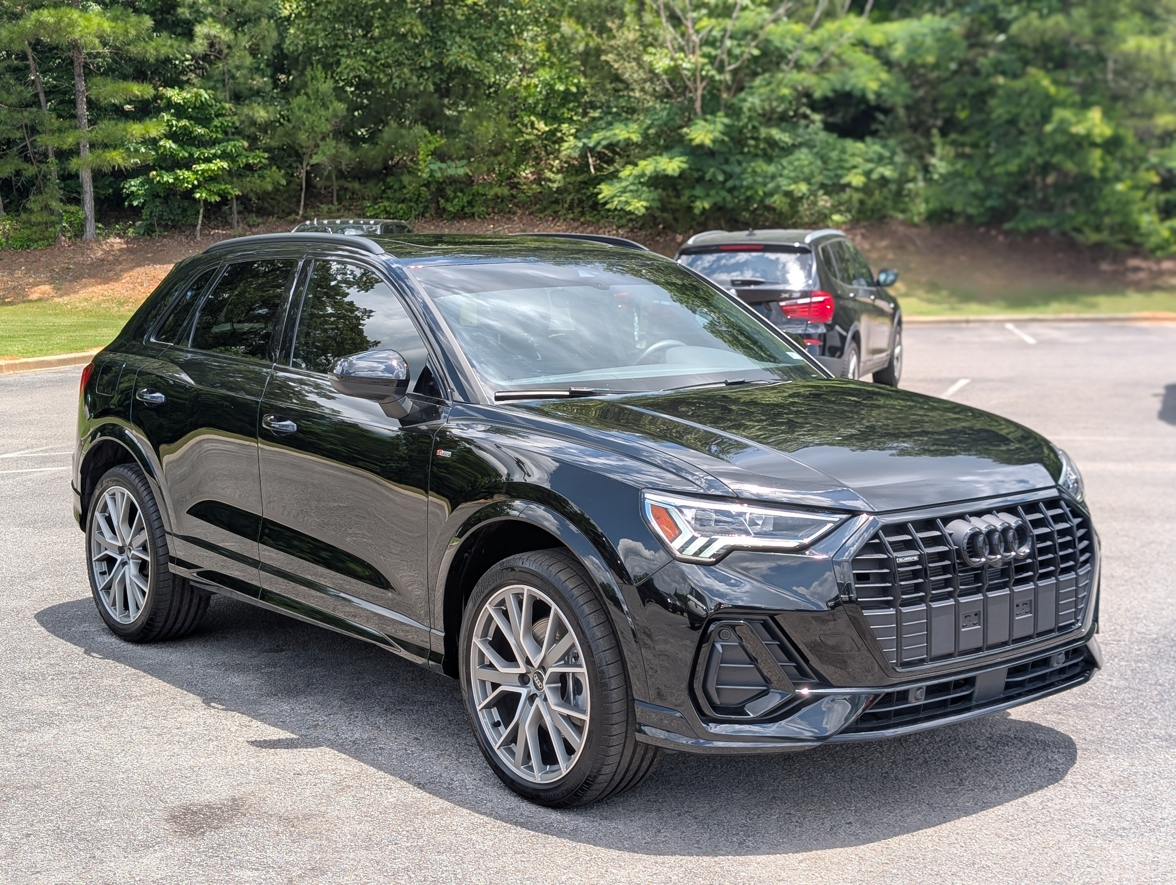 Used 2025 Audi Q3 2.0T Premium Plus w/ Premium Plus Package AWD/4WD image 11