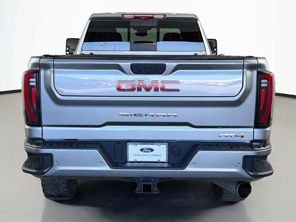 Used 2024 GMC Sierra 2500 AT4 w/ AT4 Premium Plus Package AWD/4WD image 18