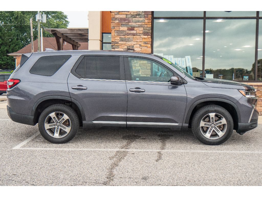 Used 2024 Honda Pilot EX-L image 2