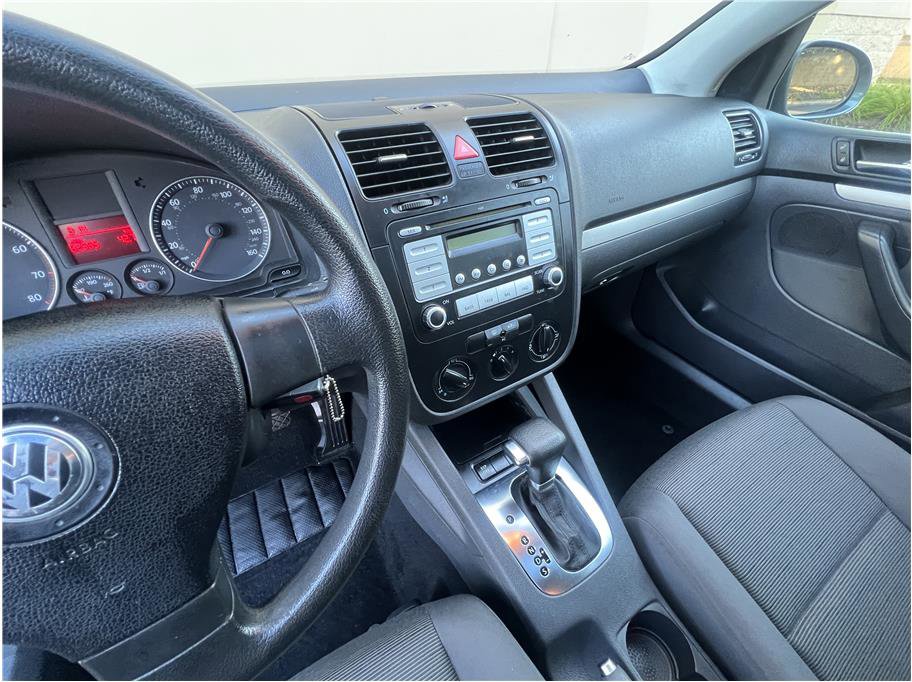 Used 2009 Volkswagen Rabbit S image 28