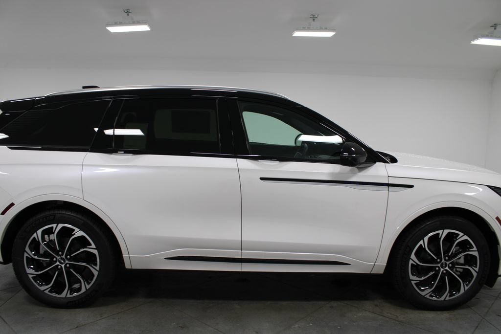 New 2026 Lincoln Nautilus Reserve AWD/4WD image 10