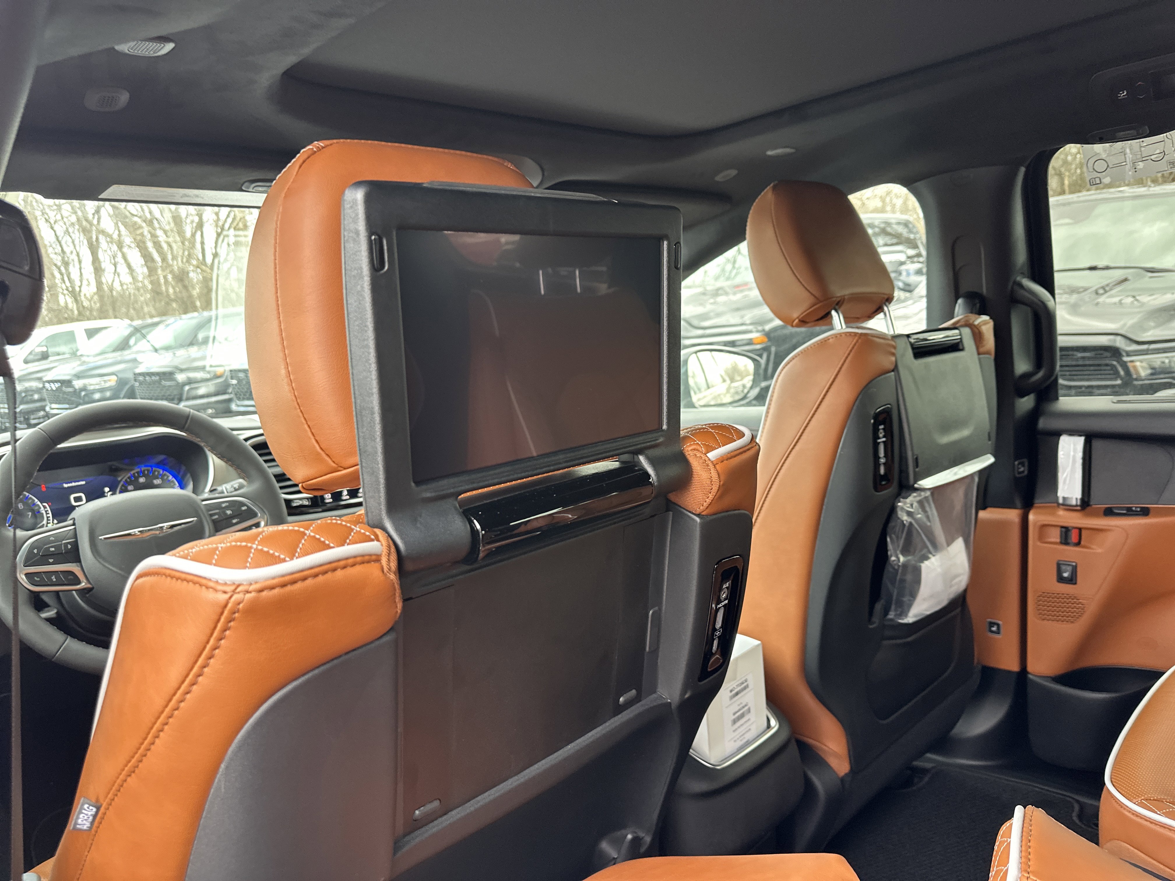 New 2026 Chrysler Pacifica Pinnacle image 35