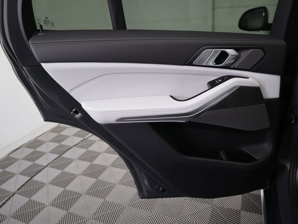 New 2026 BMW X5 sDrive40i w/ Climate Comfort Package image 27