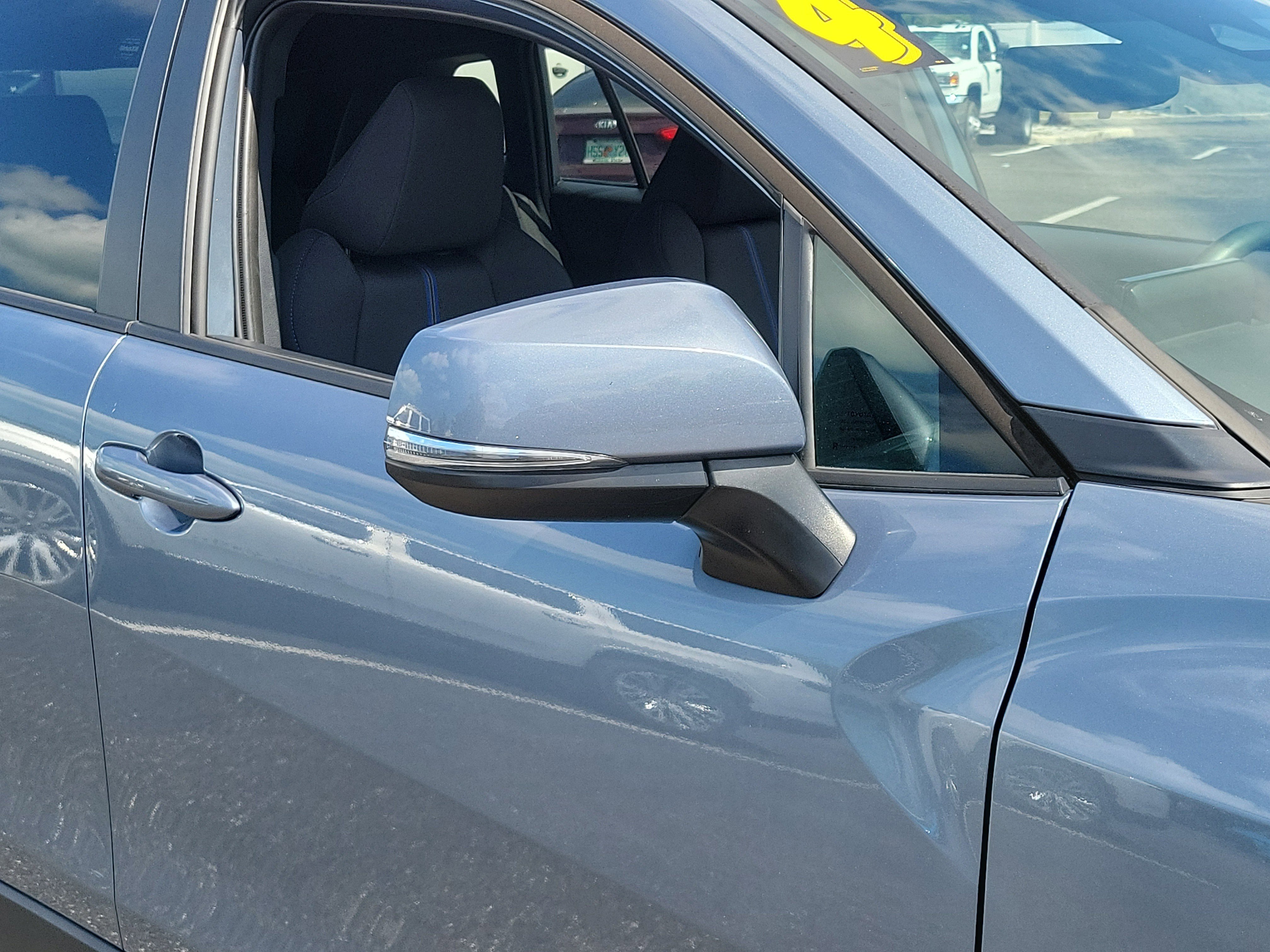 Used 2024 Toyota Corolla Cross SE AWD/4WD image 9