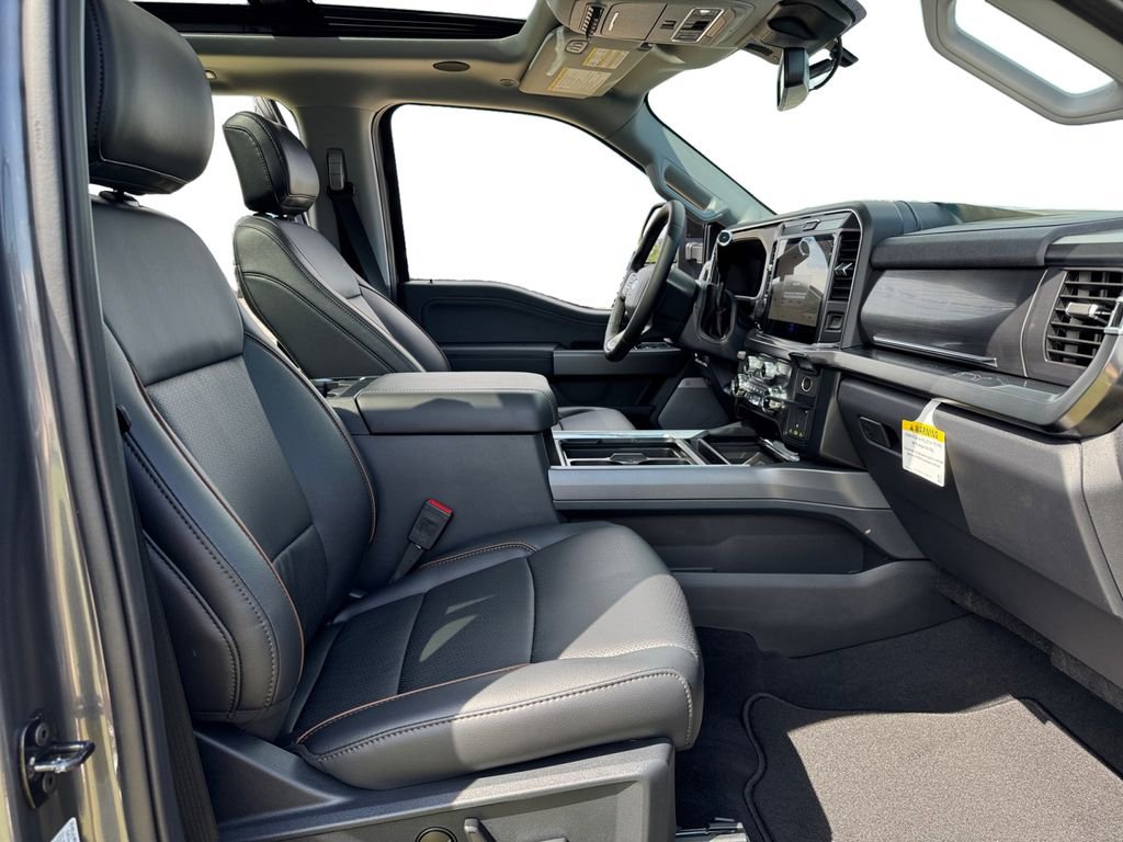 New 2025 Ford F350 Lariat w/ Lariat Ultimate Package image 18