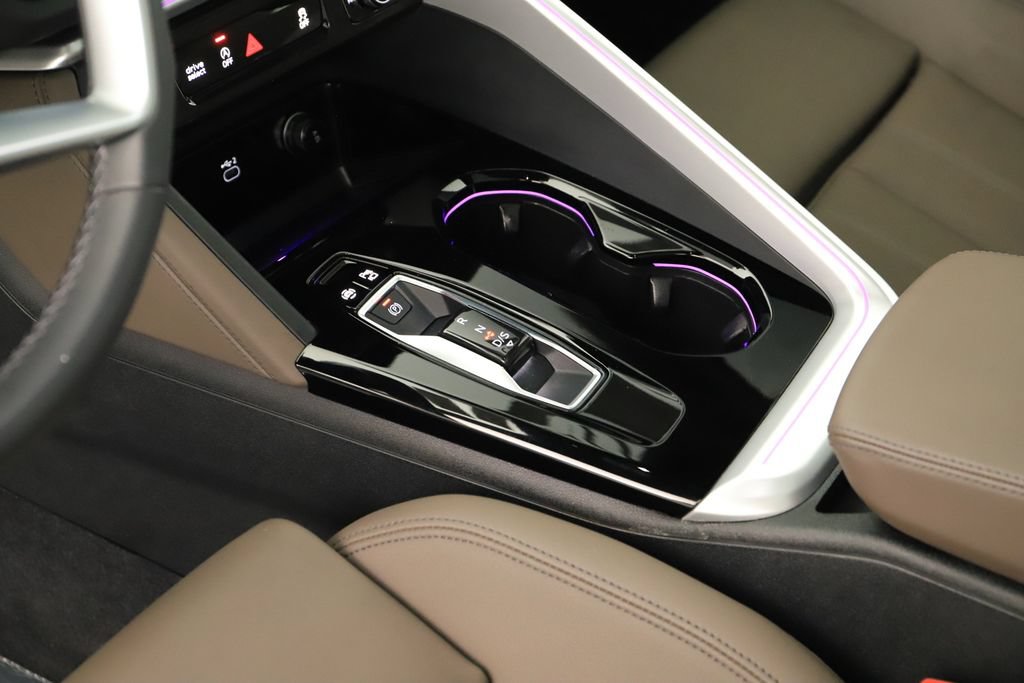 Certified 2025 Audi Q5 Prestige AWD/4WD image 17