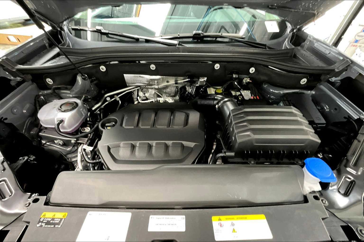 New 2026 Volkswagen Atlas Peak Edition image 13