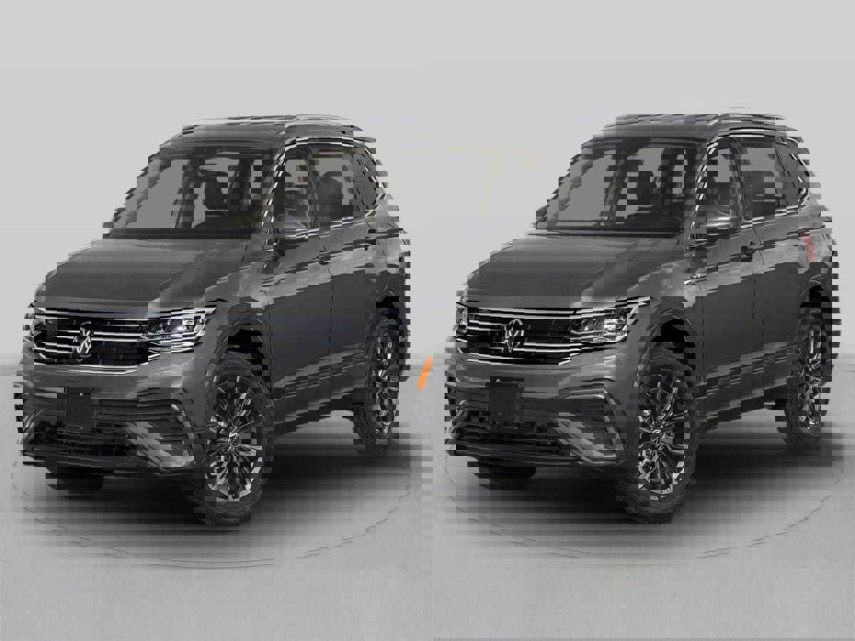 Used 2022 Volkswagen Tiguan SE w/ Panoramic Sunroof Package