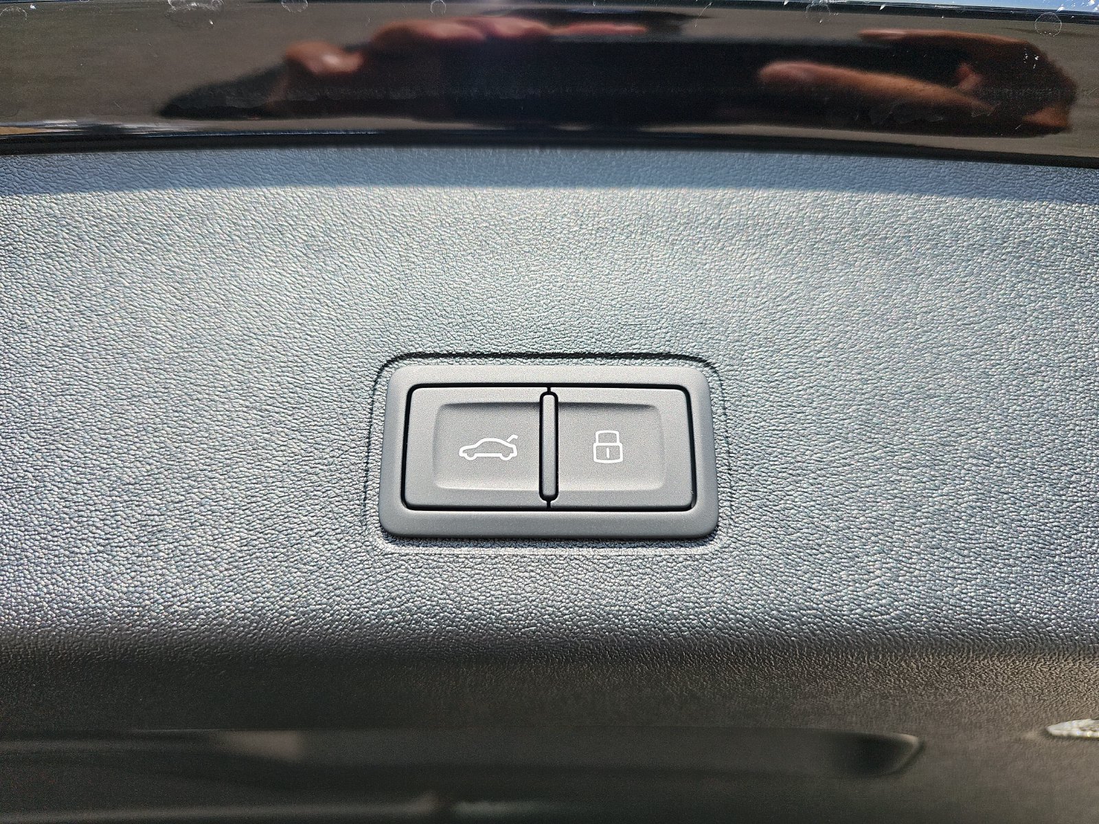 New 2026 Audi Q3 quattro 2.0T AWD/4WD image 14