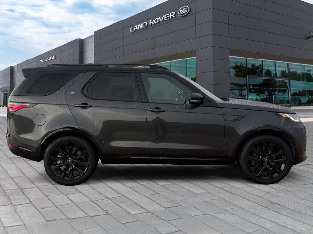 Certified 2026 Land Rover Discovery Limited Edition AWD/4WD image 6