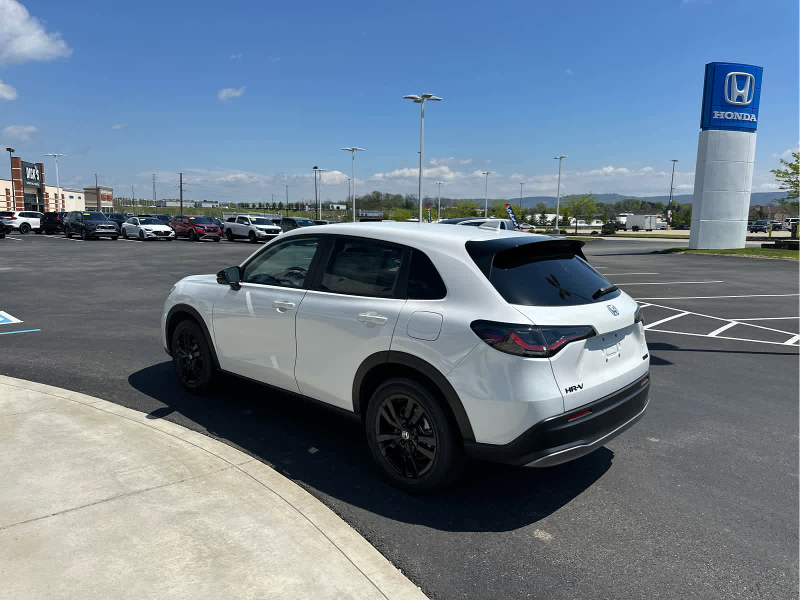 New 2026 Honda HR-V Sport image 6