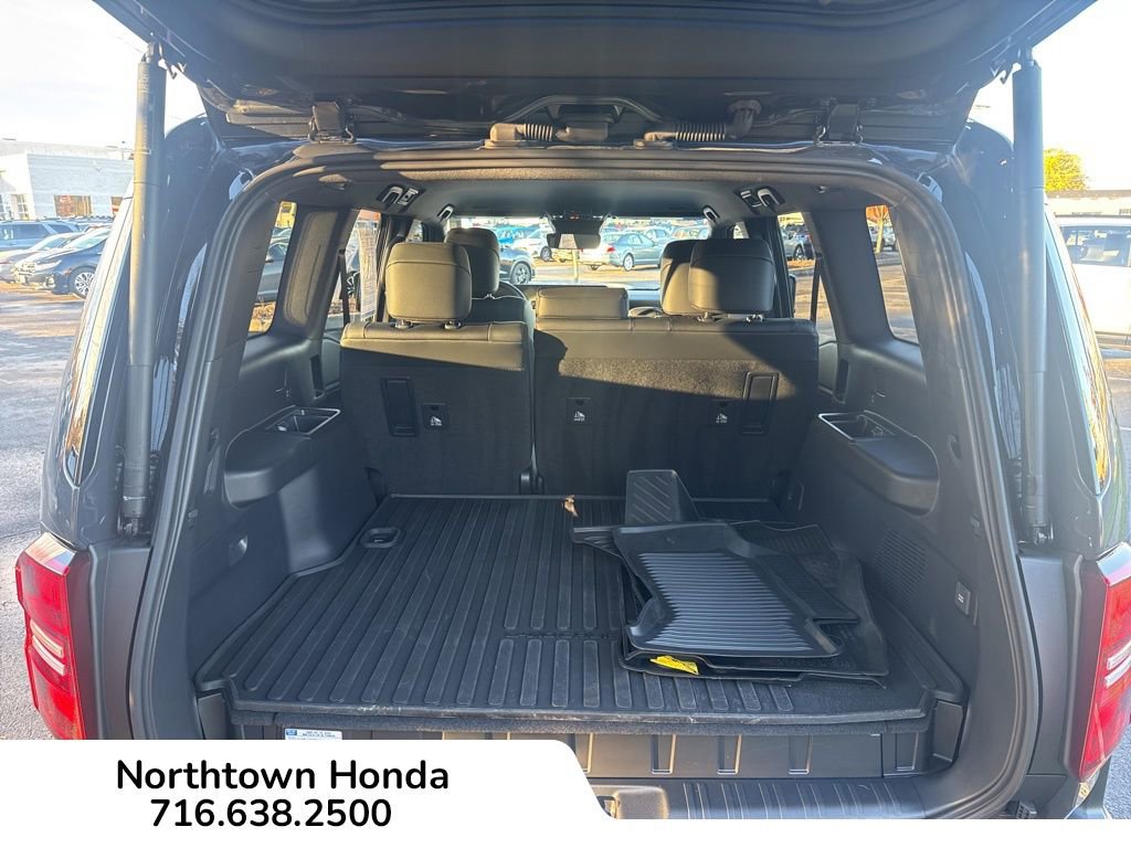 Used 2024 Toyota Land Cruiser image 17