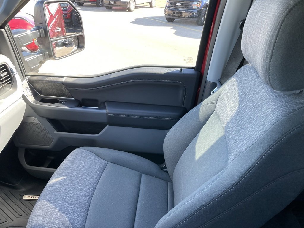 Used 2024 Ford F250 XLT w/ Black Appearance Package image 24