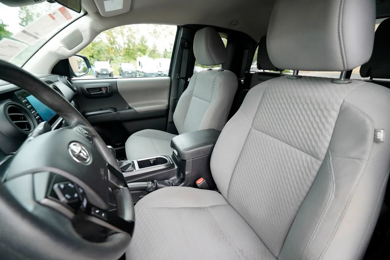 Used 2022 Toyota Tacoma SR w/ SX Package AWD/4WD image 24