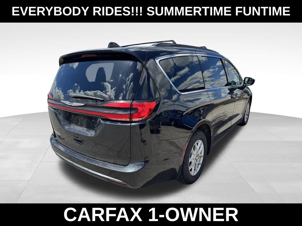 Used 2022 Chrysler Pacifica Touring-L FWD image 7