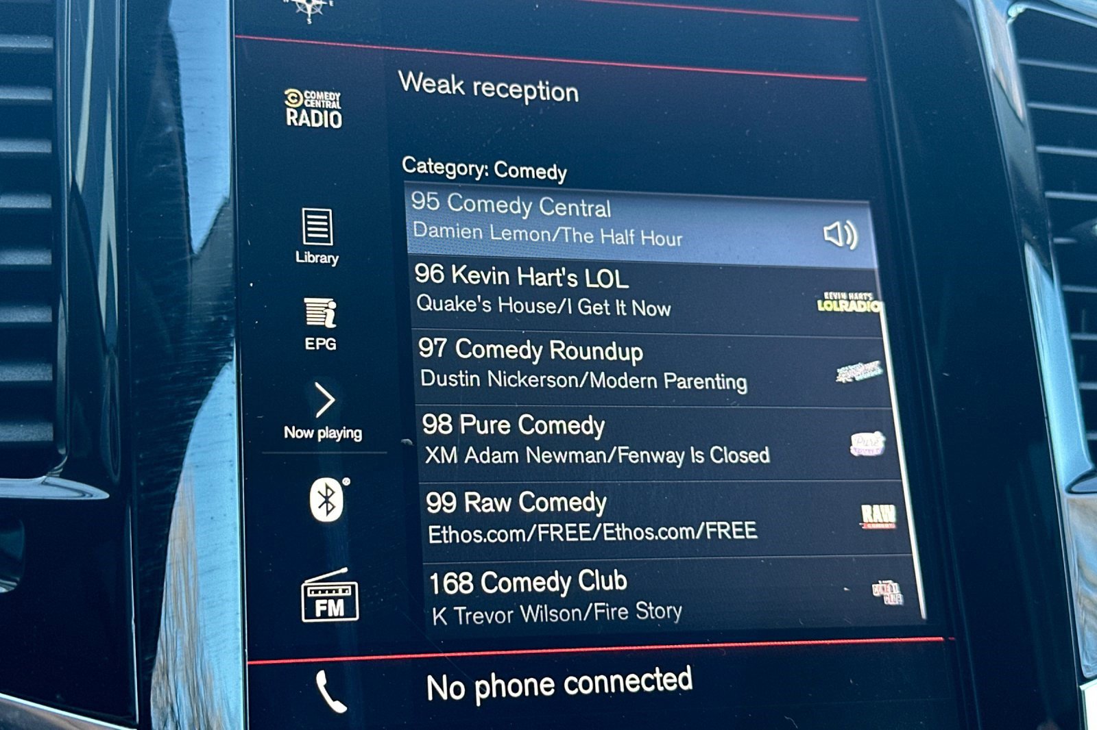 Used 2016 Volvo XC90 T6 Momentum w/ Momentum Plus Package image 25