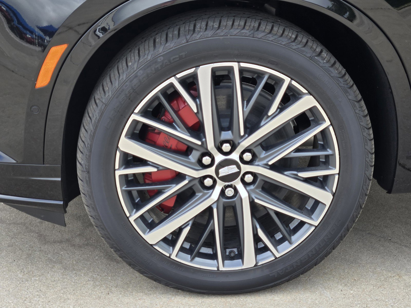 New 2025 Cadillac XT6 Sport w/ Technology Package AWD/4WD image 8