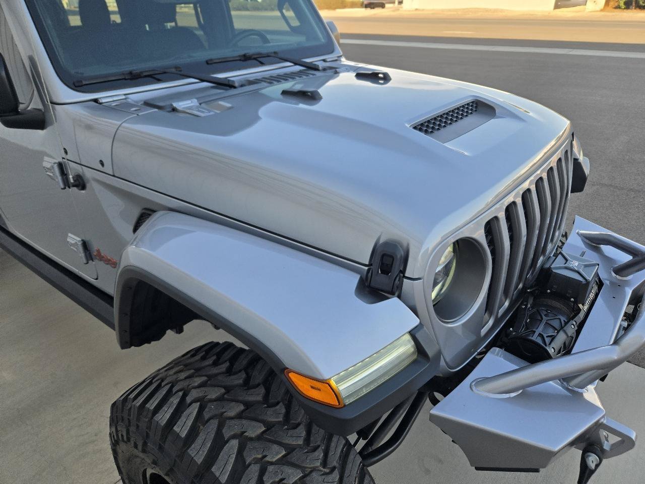 Used 2021 Jeep Gladiator Mojave AWD/4WD image 27