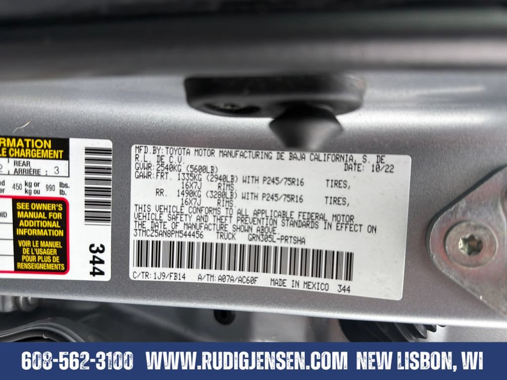 Used 2023 Toyota Tacoma SR AWD/4WD image 32