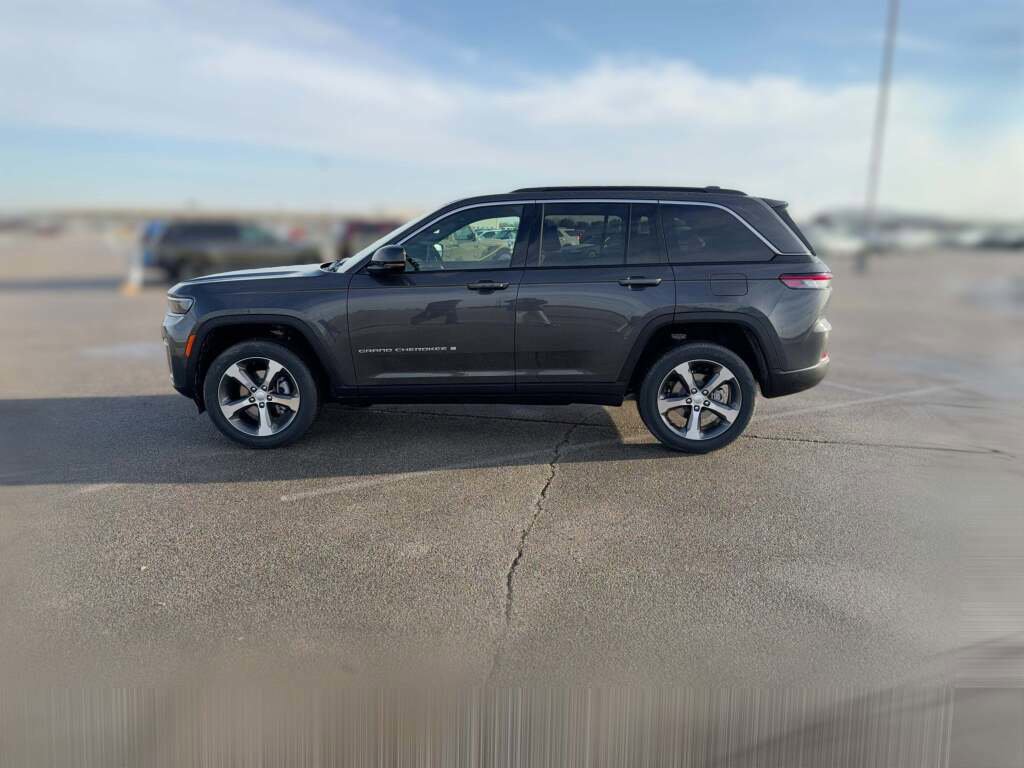 New 2026 Jeep Grand Cherokee Limited image 6