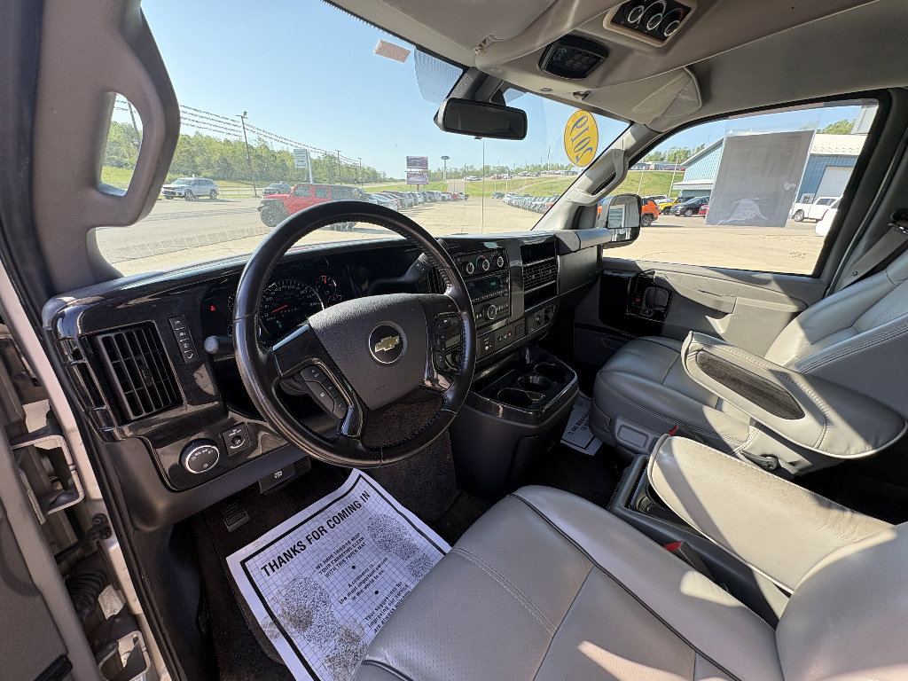 Used 2019 Chevrolet Express 2500 Extended w/ Enhanced Convenience Package RWD image 30