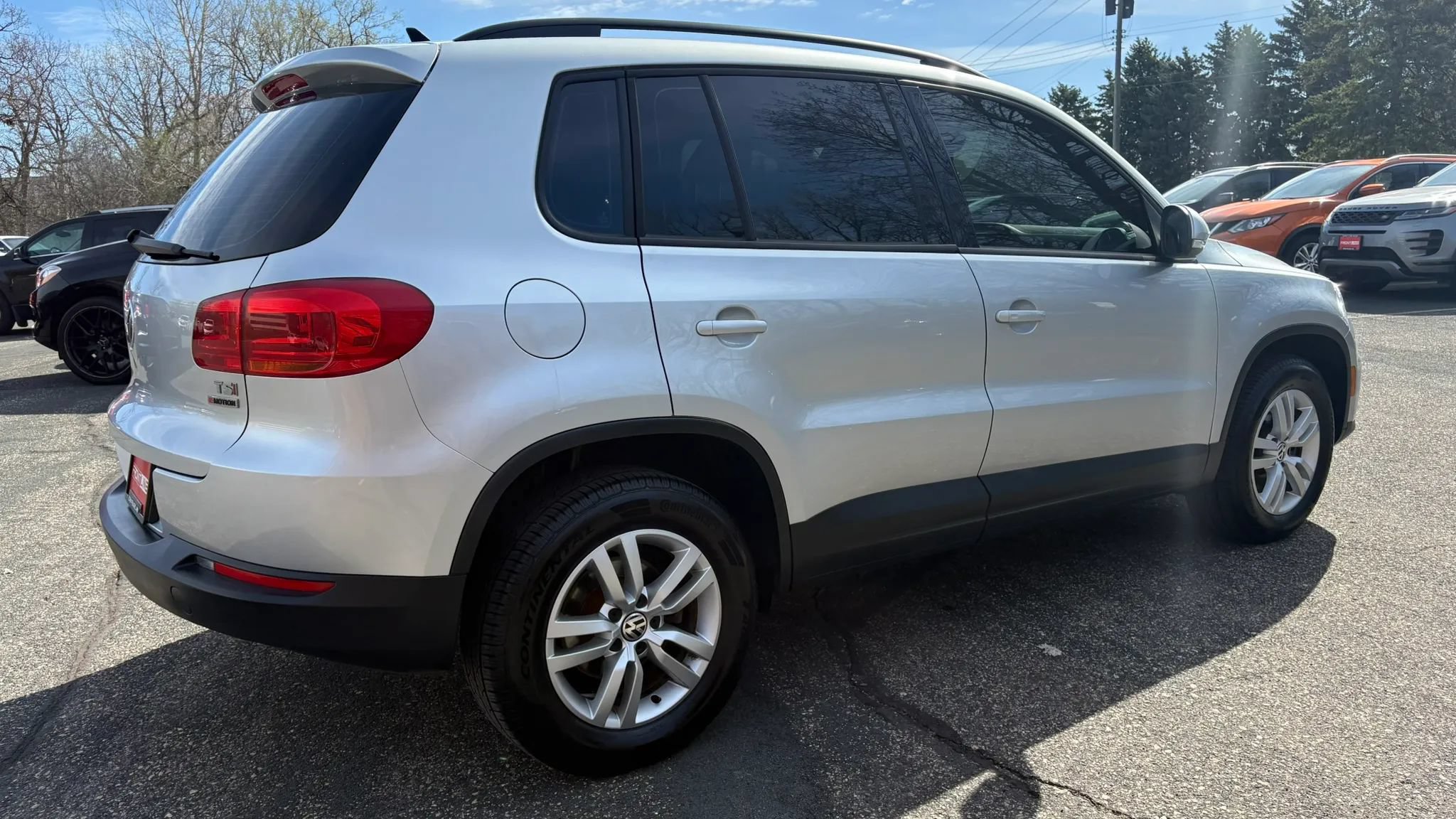Used 2017 Volkswagen Tiguan S AWD/4WD image 10