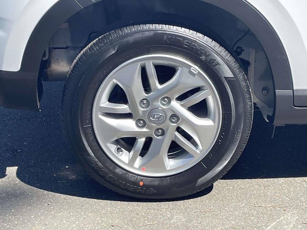 New 2026 Hyundai Venue SE image 7