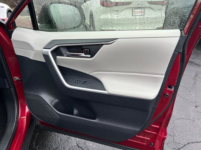 Used 2023 Toyota RAV4 XLE image 24