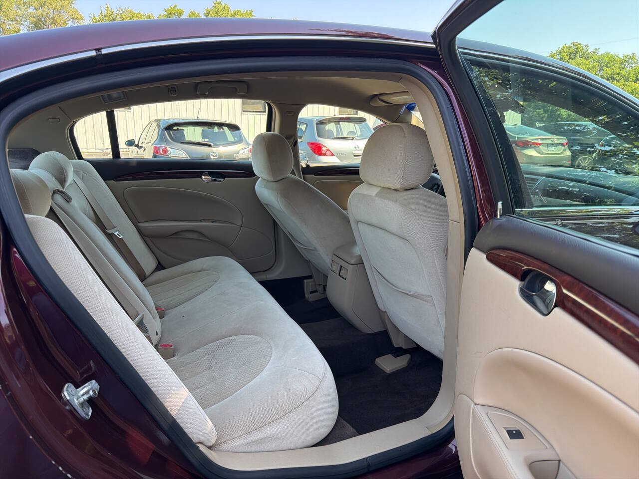 Used 2007 Buick Lucerne CX FWD image 25