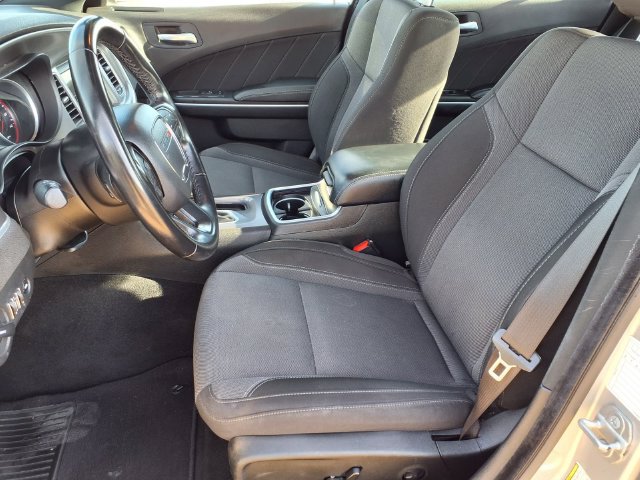 Used 2022 Dodge Charger SXT RWD image 10