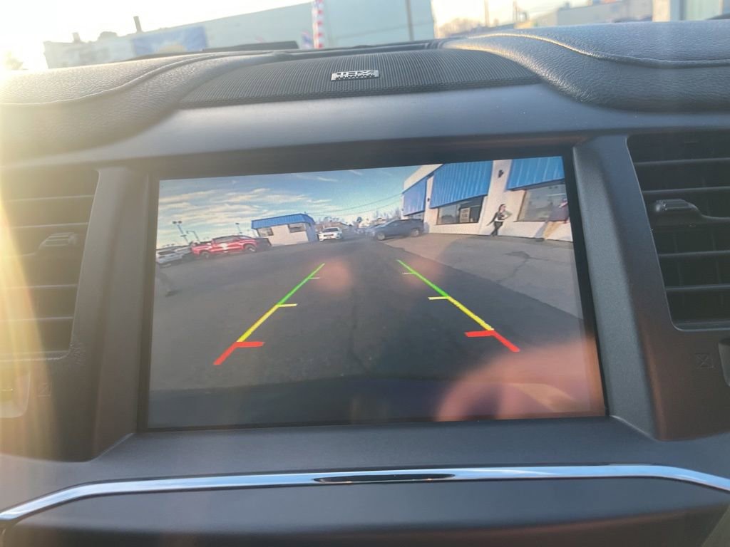 Used 2014 Lincoln MKS image 31