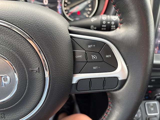 Used 2017 Jeep Compass Trailhawk AWD/4WD image 11