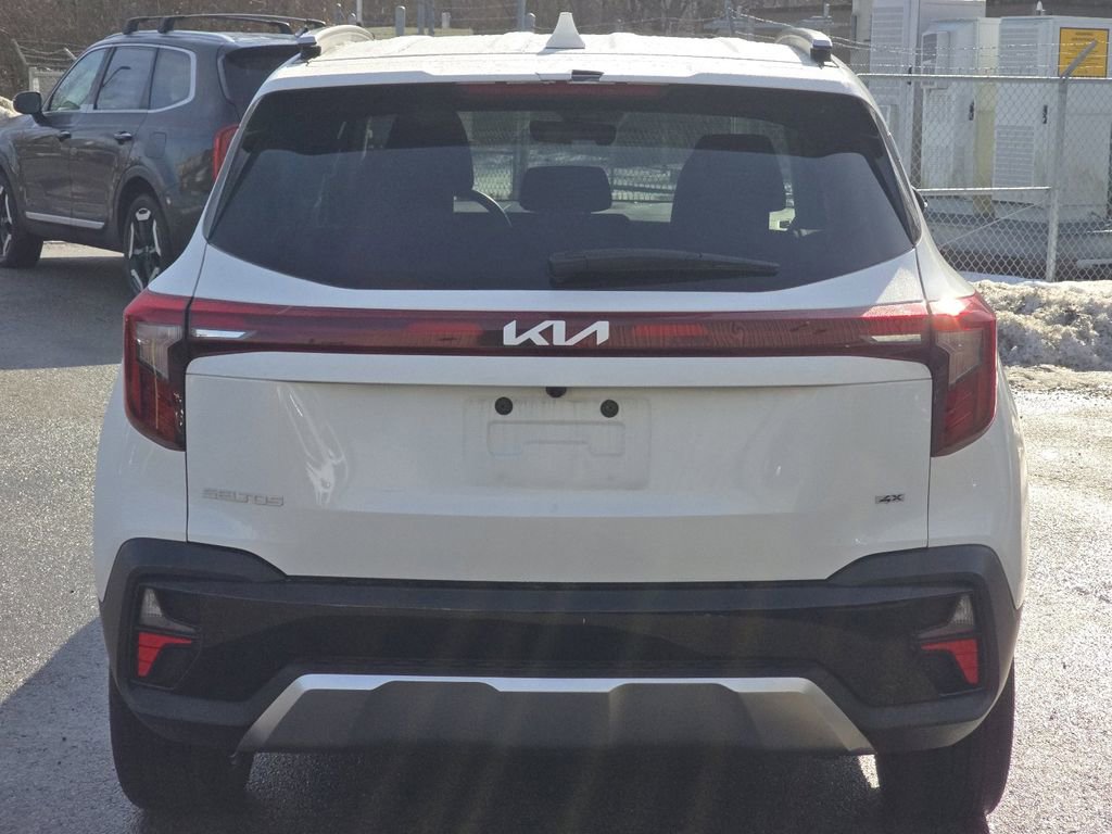 Used 2024 Kia Seltos S image 15