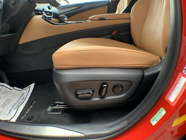 Used 2025 Lexus NX 250 FWD w/ Accessory Package (Z1) image 12