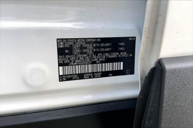 Certified 2025 Toyota RAV4 LE AWD/4WD image 36