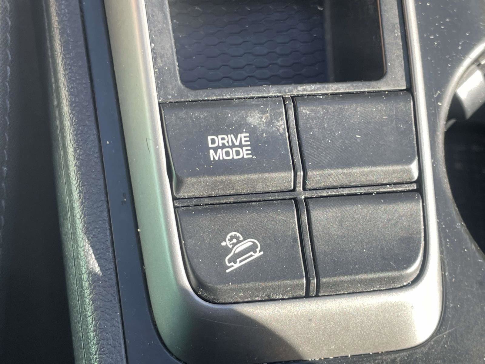 Used 2017 Hyundai Tucson Sport image 22