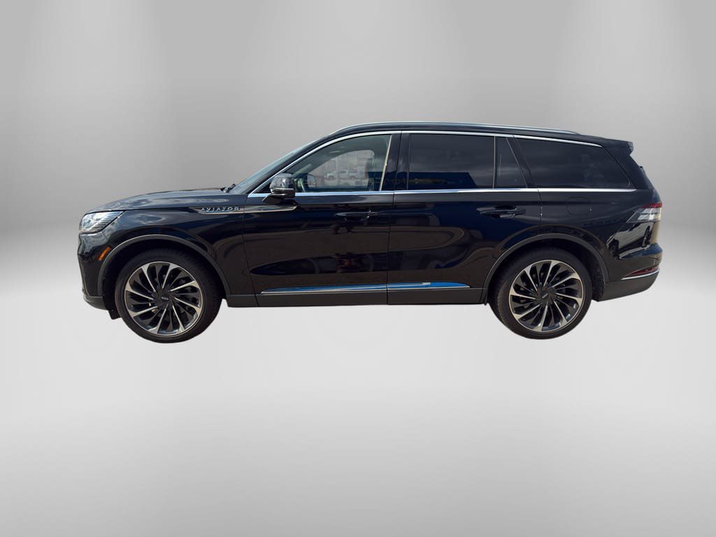 Used 2026 Lincoln Aviator Reserve w/ Equipment Group 201A AWD/4WD image 2