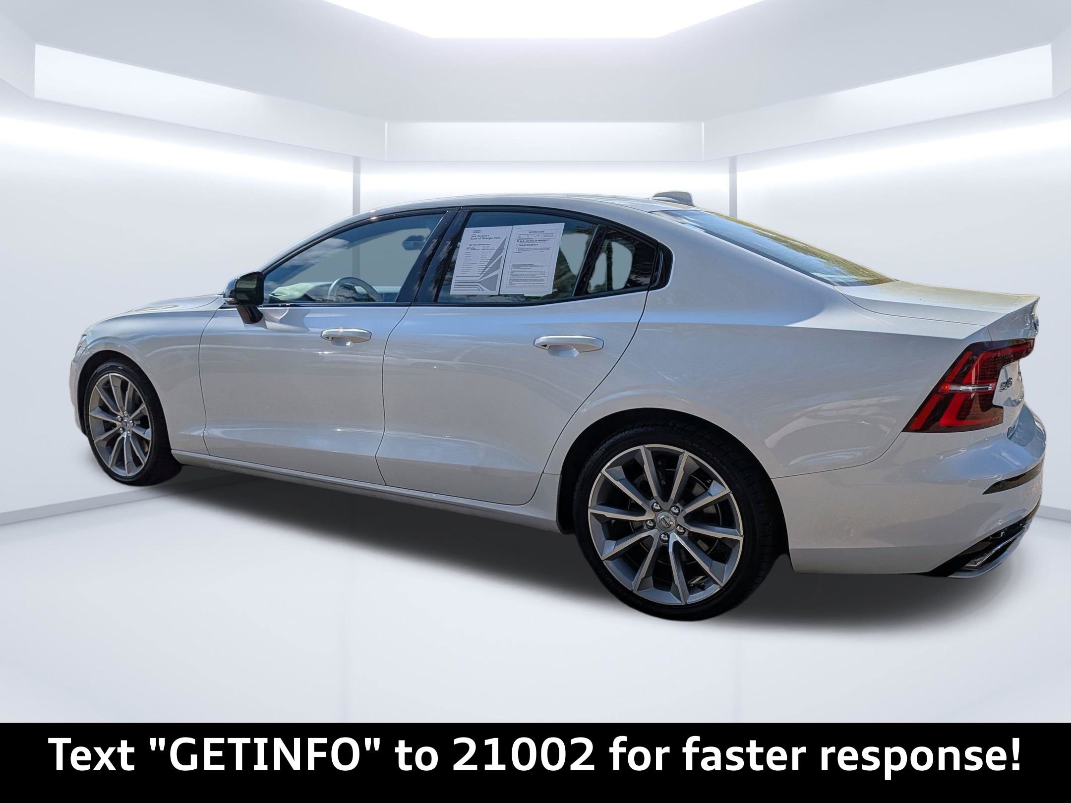 Used 2021 Volvo S60 T5 Momentum image 7
