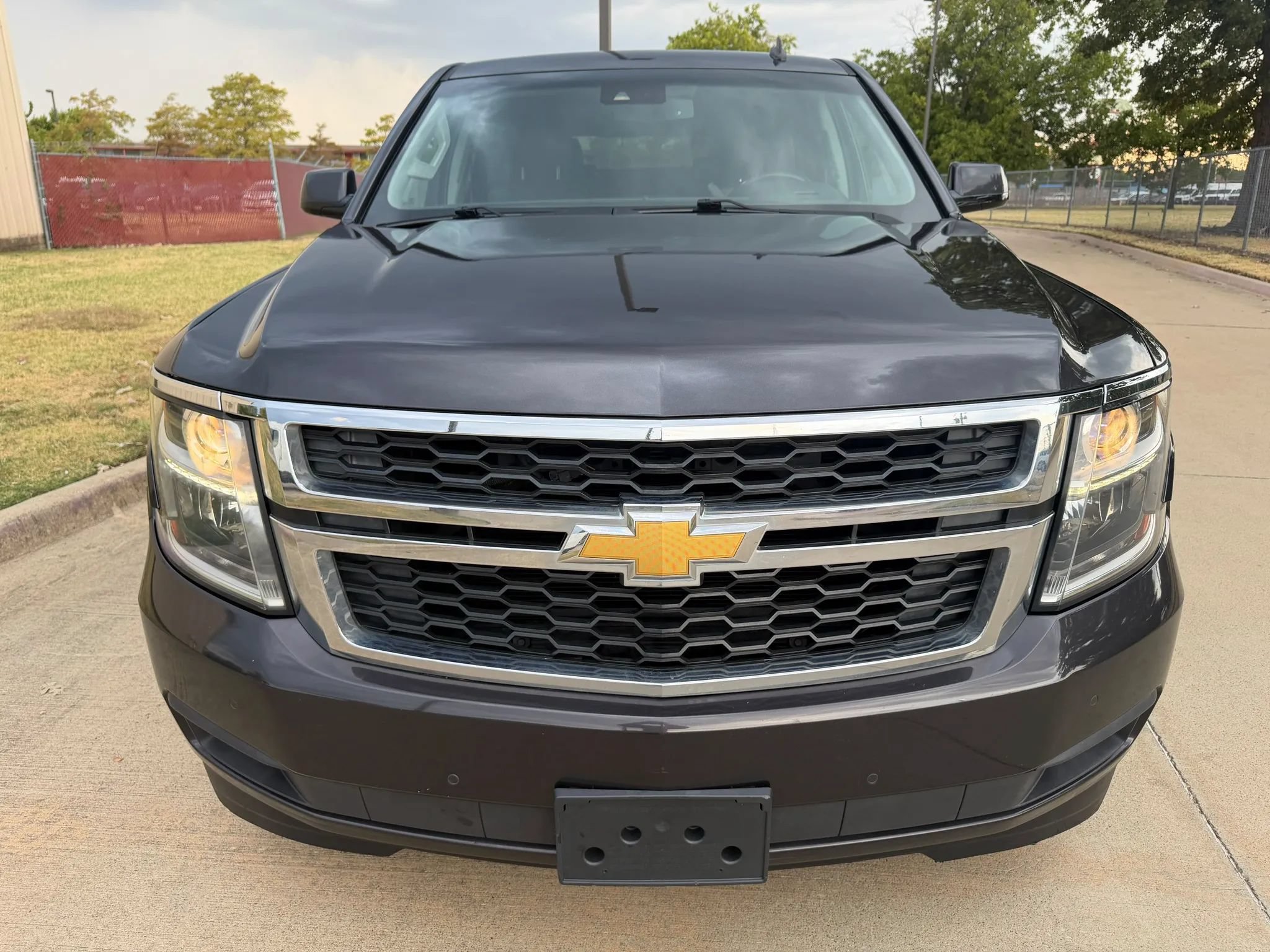 Used 2015 Chevrolet Tahoe LT RWD image 2