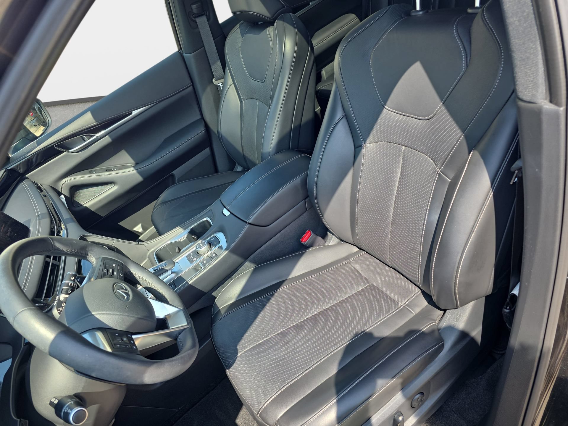 Certified 2025 INFINITI QX60 Pure AWD/4WD image 15
