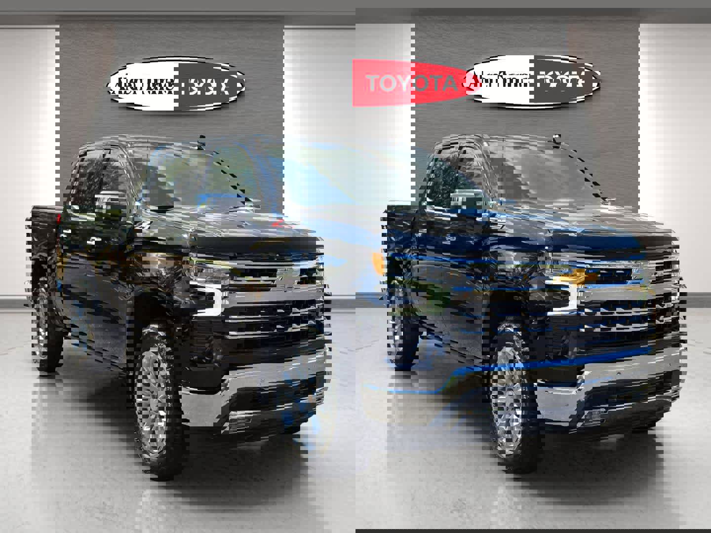 Used 2024 Chevrolet Silverado 1500 LTZ w/ LTZ Premium Package