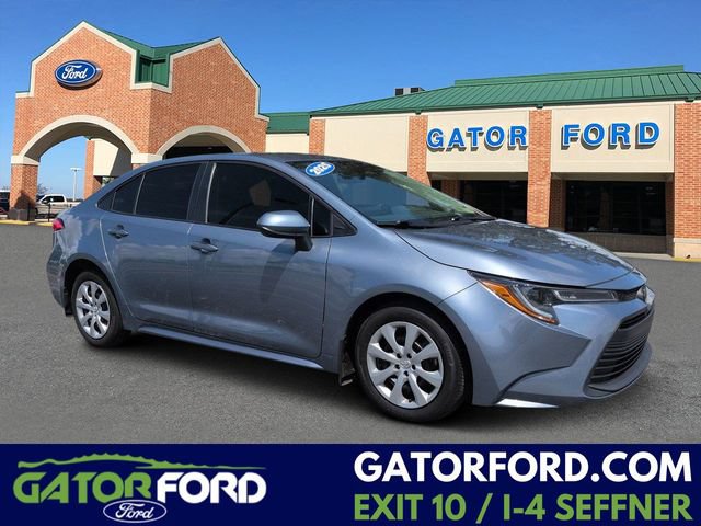 Used 2025 Toyota Corolla LE FWD image 1