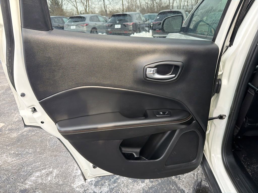 Used 2019 Jeep Compass Latitude w/ Popular Equipment Group image 20