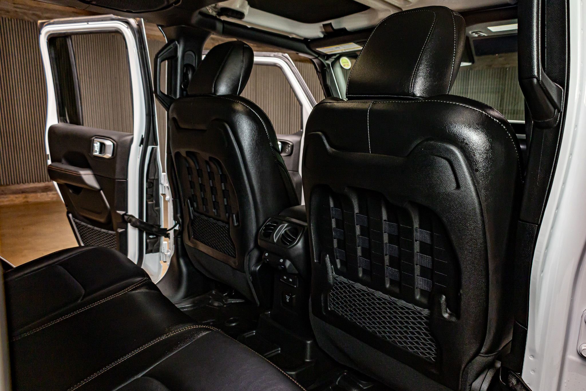 Used 2023 Jeep Wrangler Unlimited Rubicon 392 w/ Xtreme Recon 35" Tire Package image 25