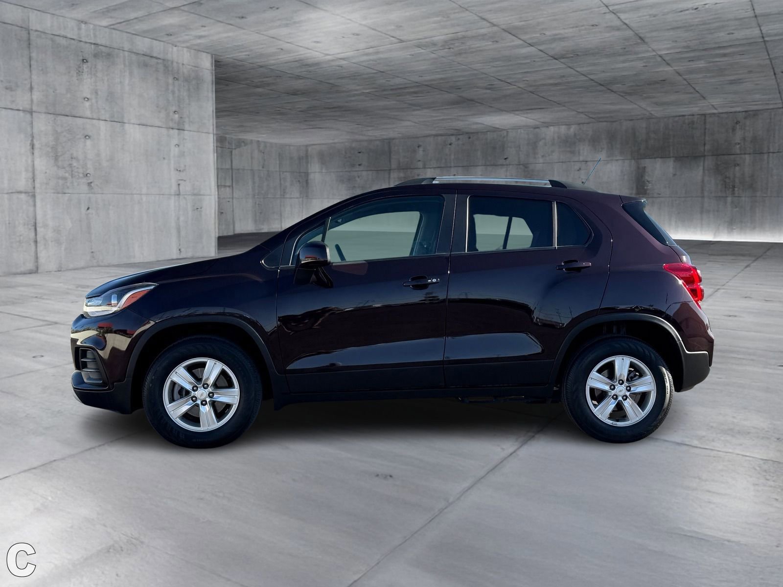 Certified 2022 Chevrolet Trax LT w/ LT Convenience Package AWD/4WD image 3
