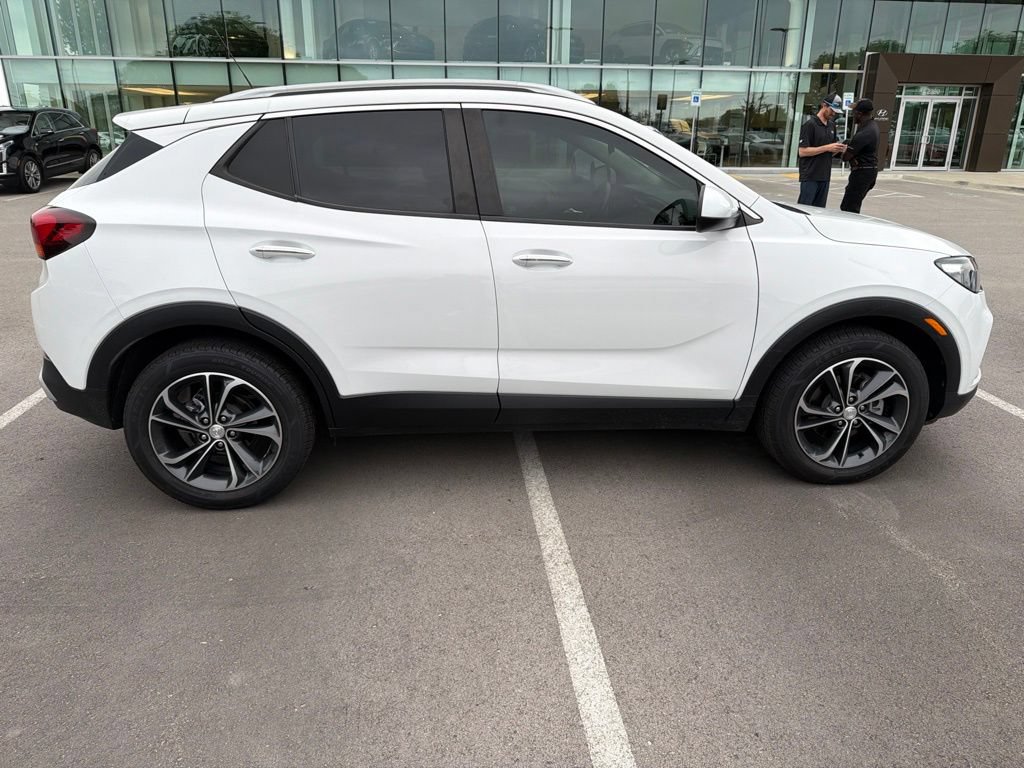 Used 2022 Buick Encore GX Select FWD image 4