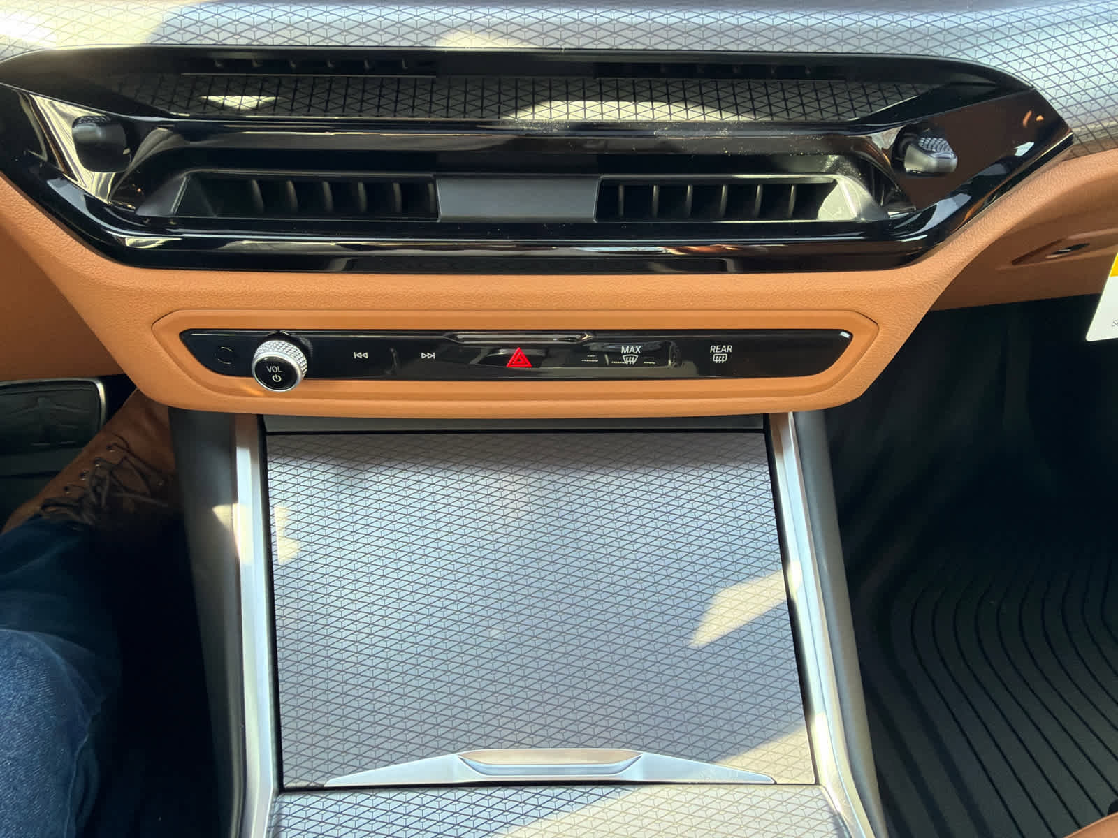 Used 2026 BMW 330i xDrive Sedan w/ M Sport Package image 30