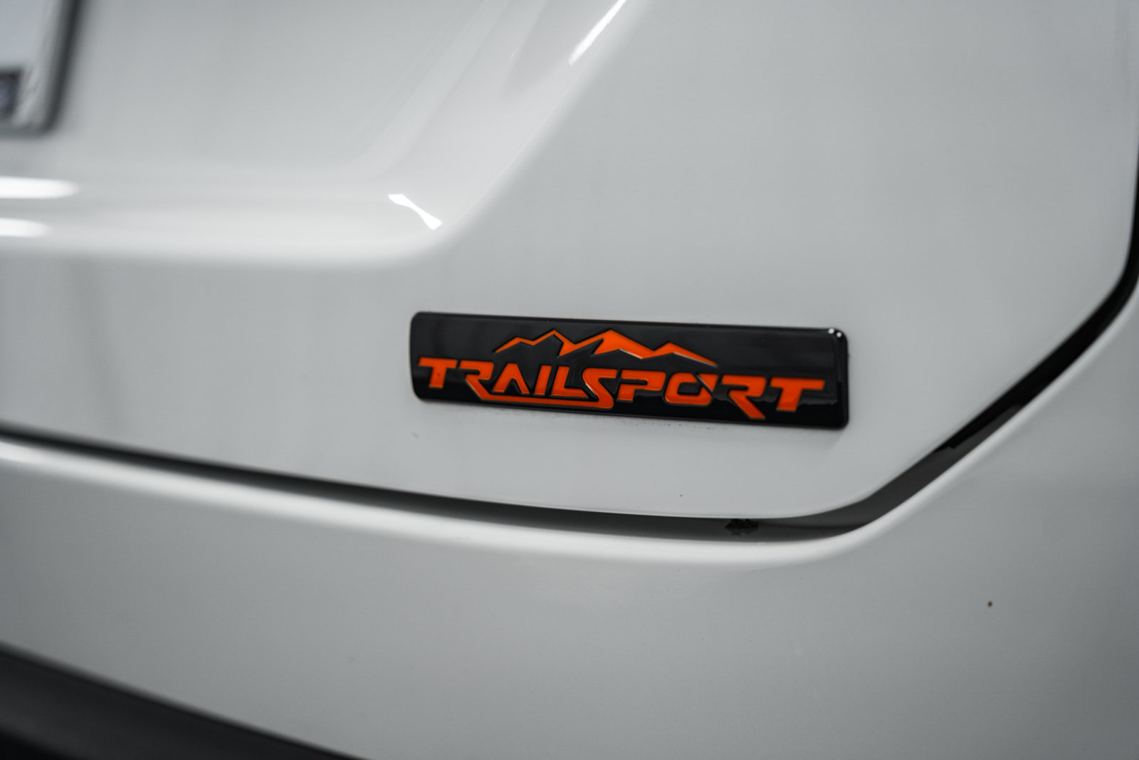 Used 2025 Honda Pilot TrailSport image 9