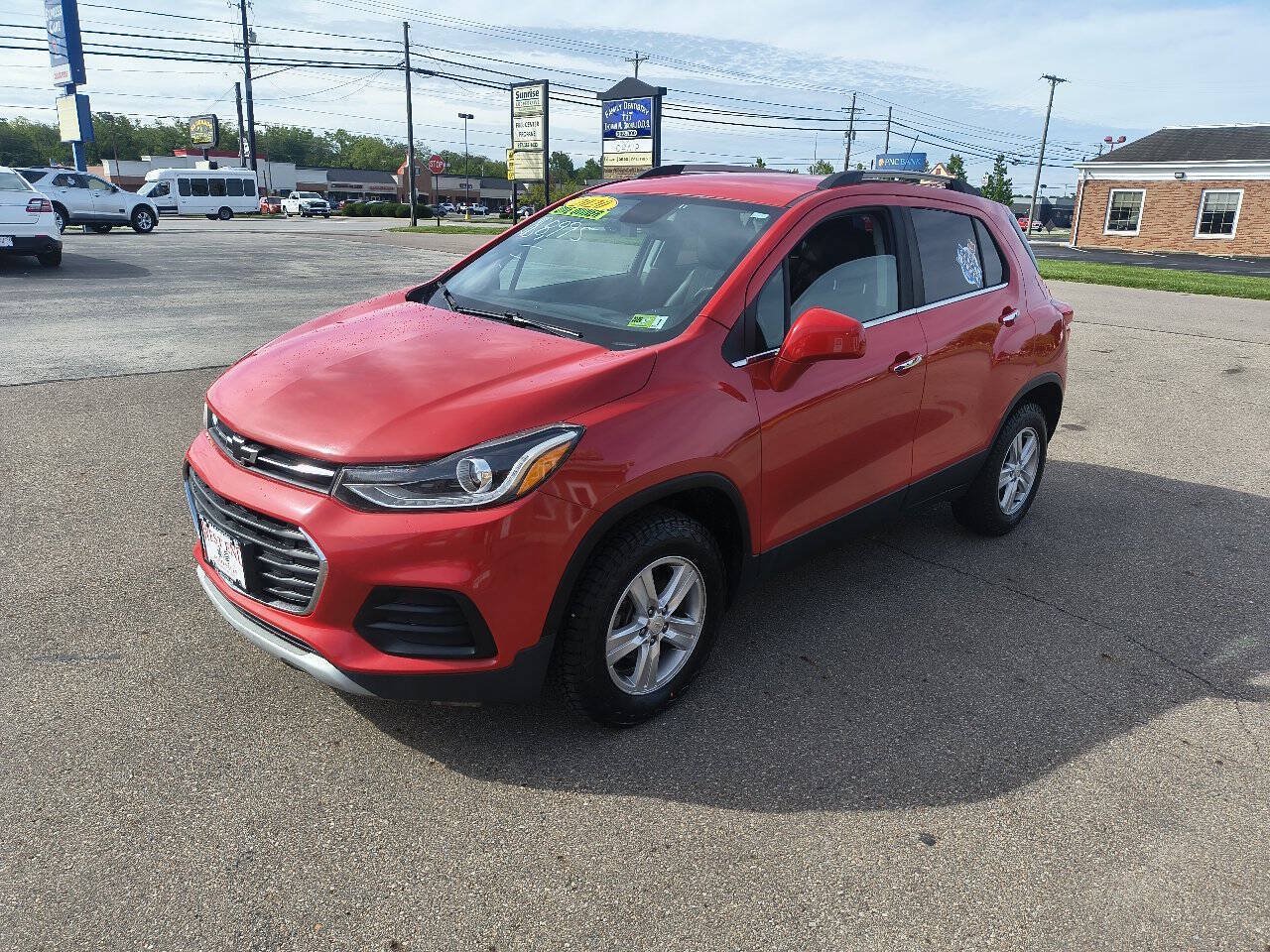 Used 2020 Chevrolet Trax LT w/ LT Convenience Package AWD/4WD image 11